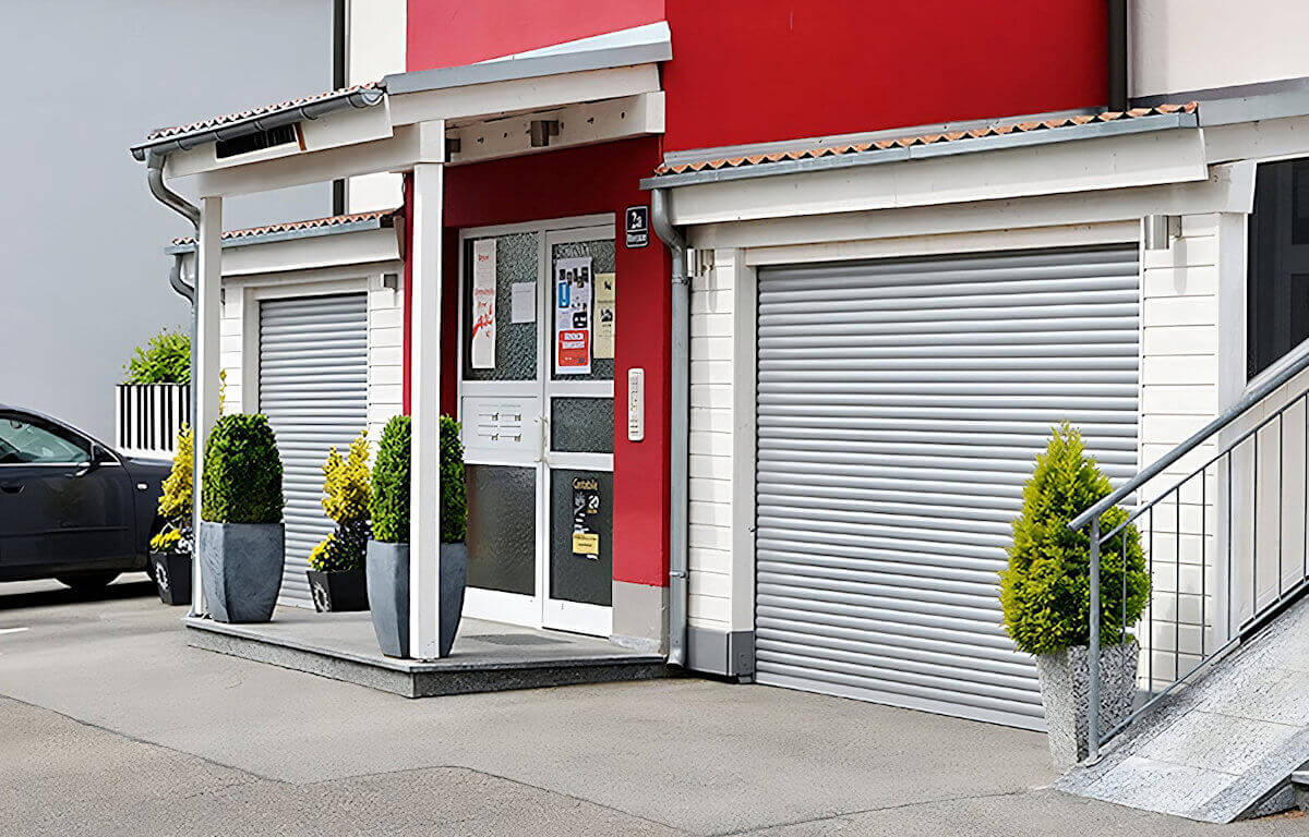 Volet roulant blanc pour balcon